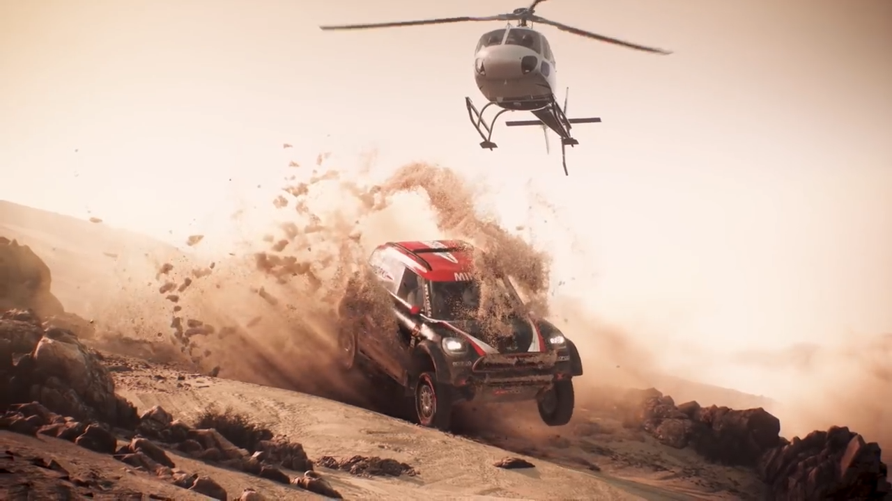 Dakar 18 Mini Countryman and helicopter